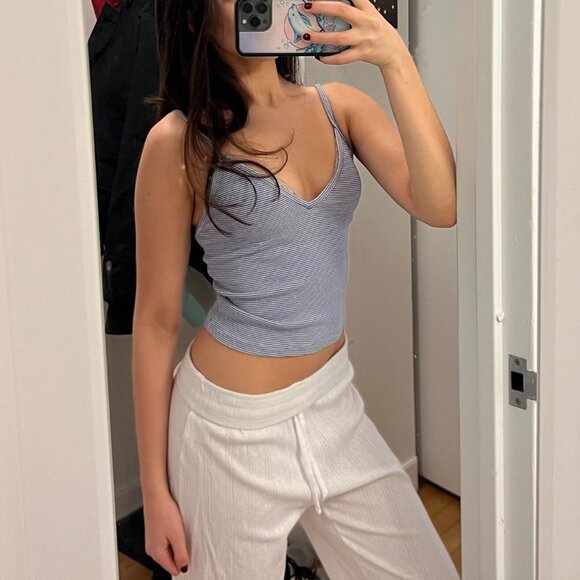 Brandy Melville blue and white stripped v neck tank top. Perfect condition no fl - Picture 1 of 2